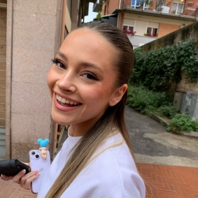 Lucrezia, Babysitter a Finale ligure