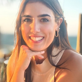 Arianna, Babysitter a Oristano