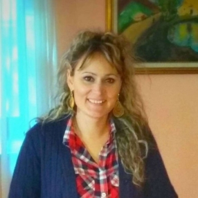 Valentina, Babysitter a Cisterna di Latina