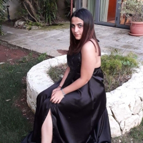 Mascha Claudia, Babysitter a Neviano
