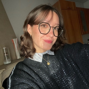 Giulia, Babysitter a Lonigo