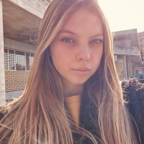 Aurora, Babysitter in Porto Recanati