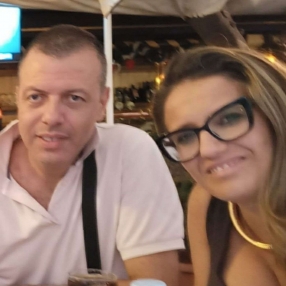 Valentina e Pasquale, Famiglia a Napoli
