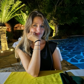 Francesca, Babysitter a Sinalunga