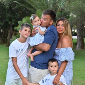 Roberta, Famiglia a Genova