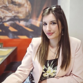 Elisa, Babysitter a Pergine Valsugana