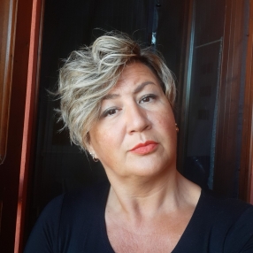 Valeria, Babysitter a Quattro Castella