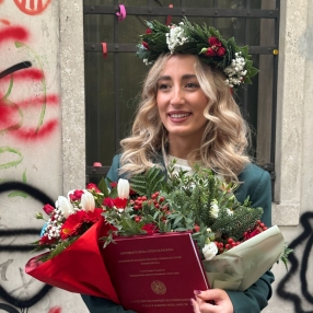 Sabina, Babysitter a Paese