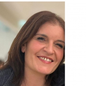 Simona, Babysitter a Mascalucia