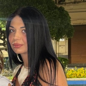 Claudia, Babysitter a Acireale