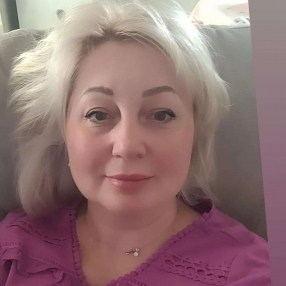 Iryna, Babysitter a Formigine