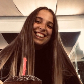 Rebecca, Babysitter a Provincia di Pesaro e Urbino