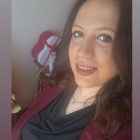 Carmela, Babysitter a San Marcellino