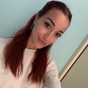 ALESSIA, Babysitter a Spinetoli