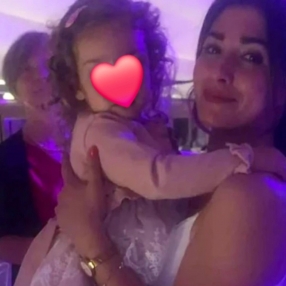 SILVIA, Babysitter in Baranzate
