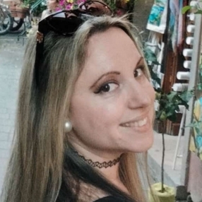 Silvia, Babysitter in Lido di Camaiore