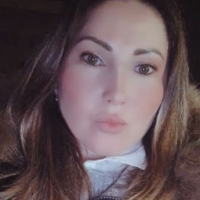 Alexandra, Babysitter a Vedano al Lambro
