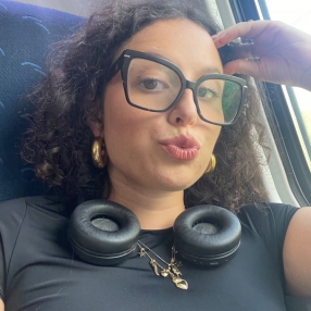 Lucrezia, Babysitter a Gambettola