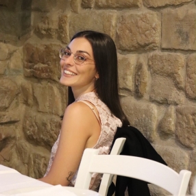 Laura, Babysitter a Passo di Treia