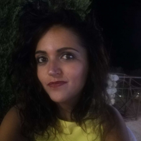 Ilenia, Babysitter in Naro