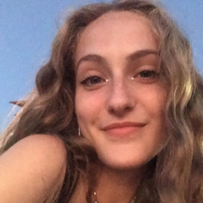 Federica, Babysitter a Provincia di Massa e Carrara