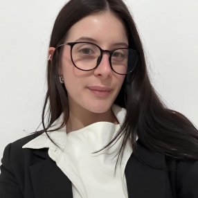 CHIARA, Babysitter a Mugnano di Napoli