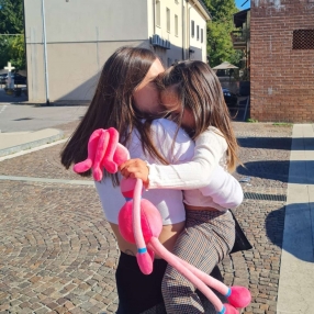 Masha, Family in Como