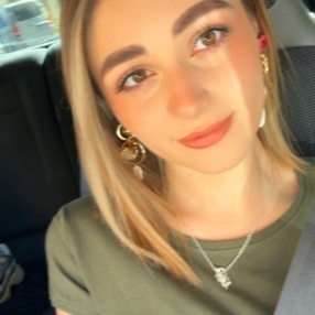 Ilaria, Babysitter a Montepaone Lido