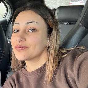 Luigia, Babysitter a Provincia di Chieti