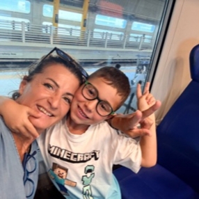 Katia, Famiglia a Isola Sacra