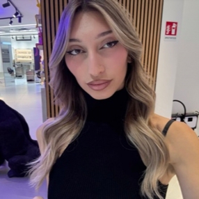 Francesca, Babysitter a pojana maggiore