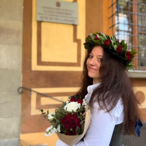 Sara, Babysitter a Firenze