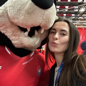 Azzurra, Babysitter in Vigolzone