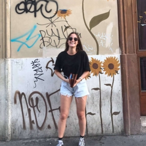 Carla, Babysitter a L'Aquila