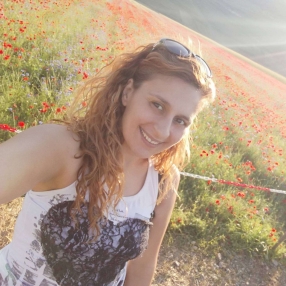 Tania, Babysitter a Pistrino