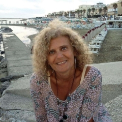 Babysitter SILVIA in Roma