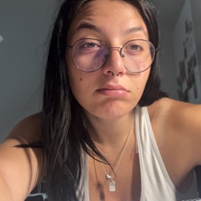 Giulia, Babysitter a Enna