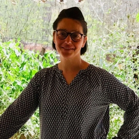 Debora, Babysitter a Certaldo