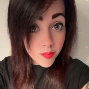 Yara Micol, Babysitter a Pallanza