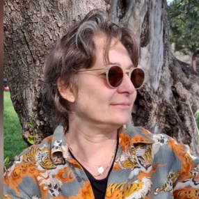 Sara Senza Bavaglio, Famiglia a Reggio Emilia