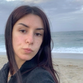 Anastasia, Babysitter a Lanusei