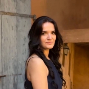 Sonela, Babysitter in Sacile
