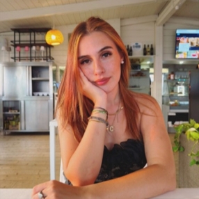 Chiara, Babysitter a Terralba