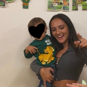 Alessia, Babysitter a Oristano