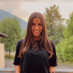Giada, Babysitter a Magreta