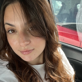 Erica, Babysitter a Arzachena