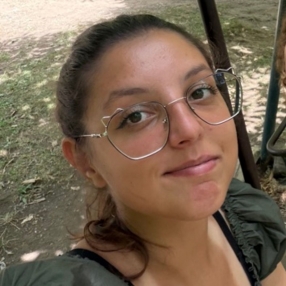 Elena, Babysitter a Pomigliano D'arco
