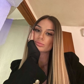 Federica, Babysitter a Cisterna di Latina