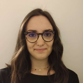 Francesca , Babysitter a Rosta