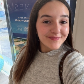 Micol, Babysitter in Villanova D'Albenga